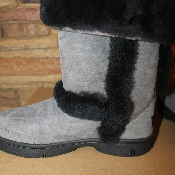UGG WOMEN'S SUNBURST TALL SUEDE SHEARLING BOOTS NEW - Picture 5 of 6